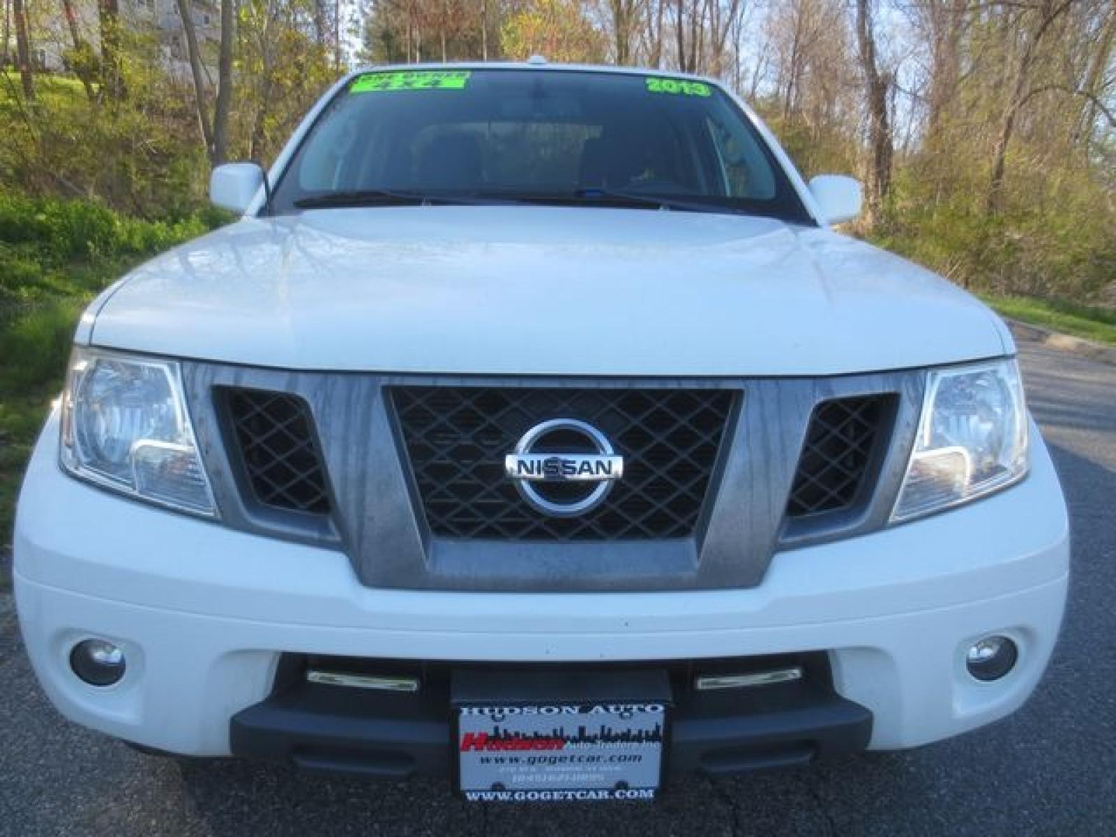 2013 White /Gray Nissan Frontier PRO-4X (1N6AD0EV0DN) with an 3.0L V6 DOHC 24V engine, Automatic 6-speed transmission, located at 270 US Route 6, Mahopac, NY, 10541, (845) 621-0895, 41.349022, -73.755280 - Photo #2